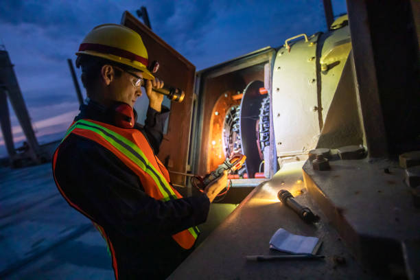 Best Affordable Emergency Electrician  in Benton, IL